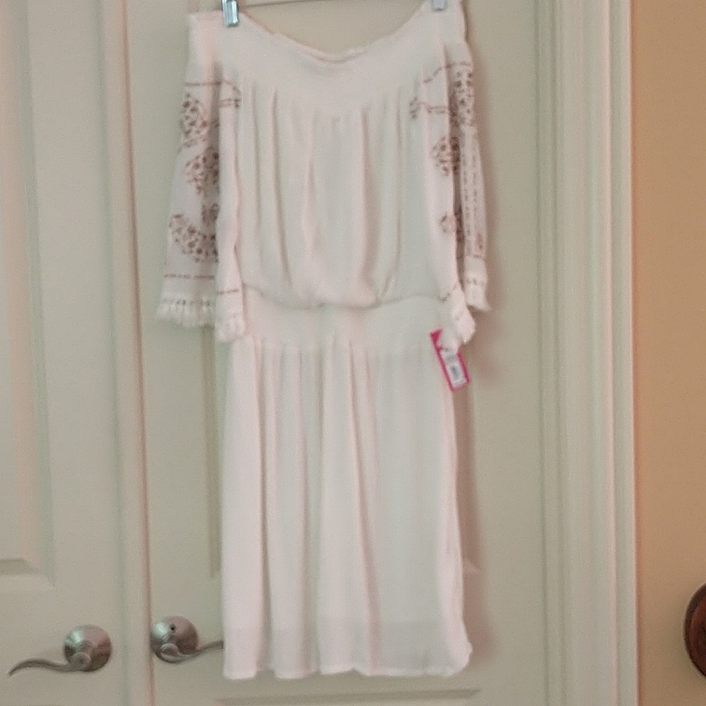 NWT Off the shoulder smocked dress